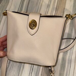 Coach Cream Leather Shoulder Bag